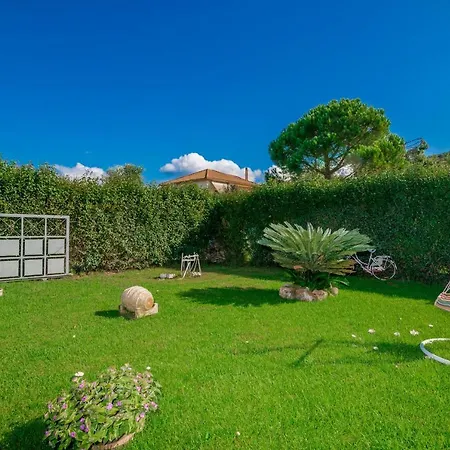 Nyaraló Nektarios House *